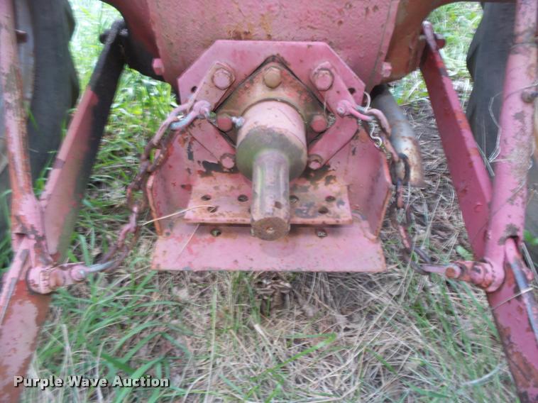 image for item AU9561 Ford 8N tractor