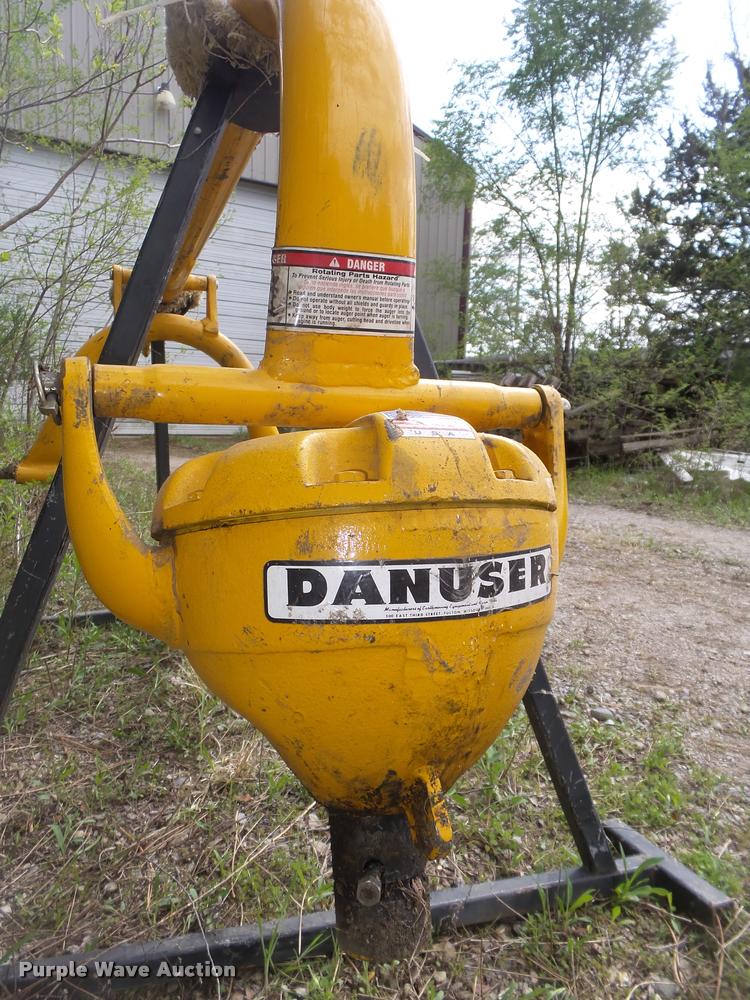 image for item AU9563 Danuser F8 post hole auger