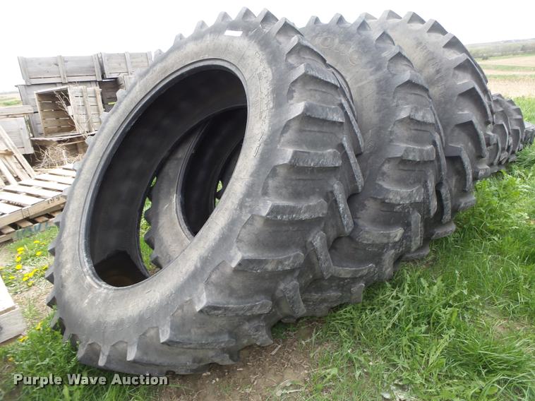 image for item AU9568 (8) Firestone tires