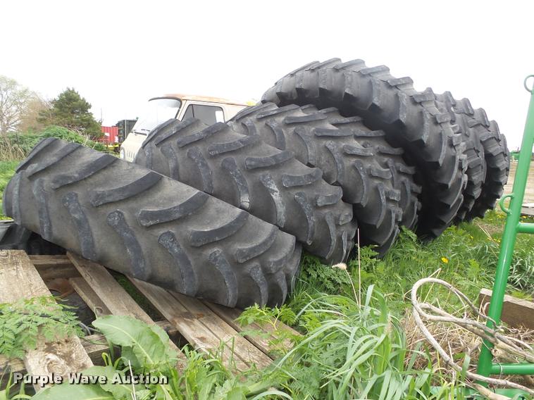 image for item AU9568 (8) Firestone tires