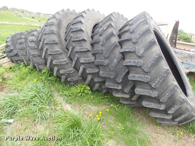 image for item AU9568 (8) Firestone tires