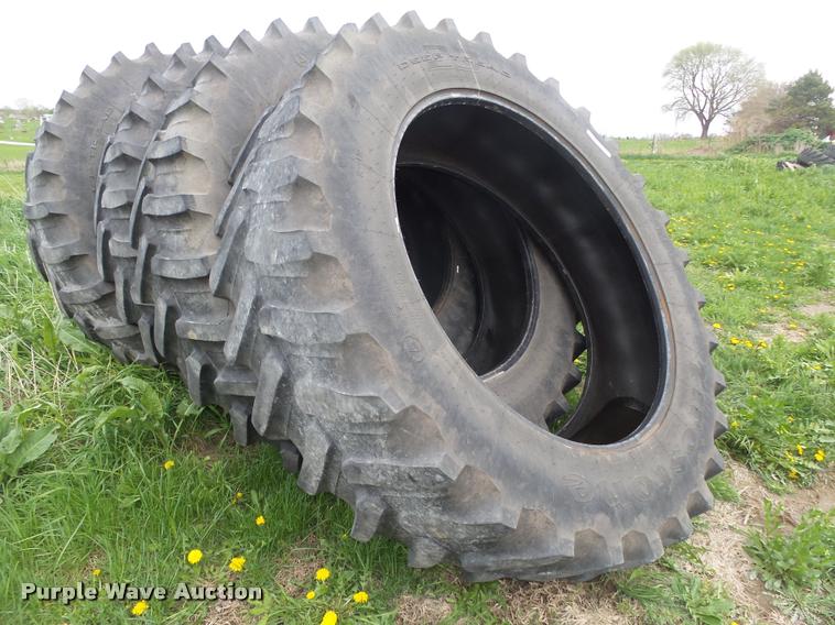 image for item AU9569 (4) Firestone 480/80R50 tires