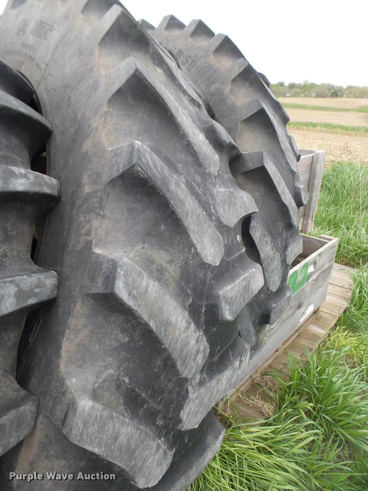 image for item AU9569 (4) Firestone 480/80R50 tires