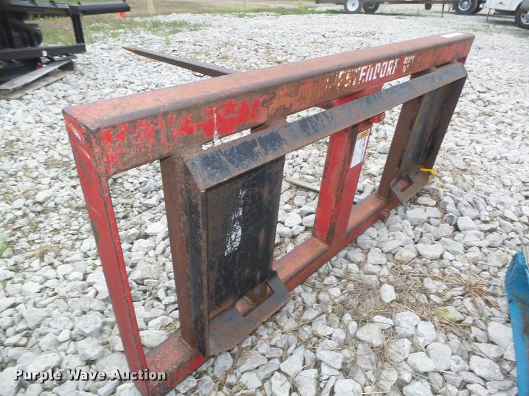 image for item AU9570 Westendorf skid steer bale spear