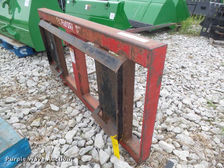 image for item AU9570 Westendorf skid steer bale spear