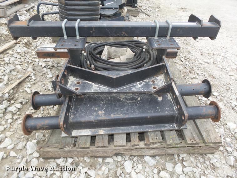 image for item AU9572 Westendorf loader mounting bracket