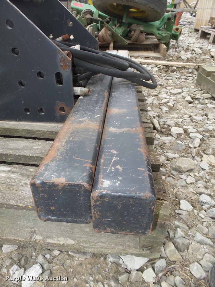 image for item AU9572 Westendorf loader mounting bracket