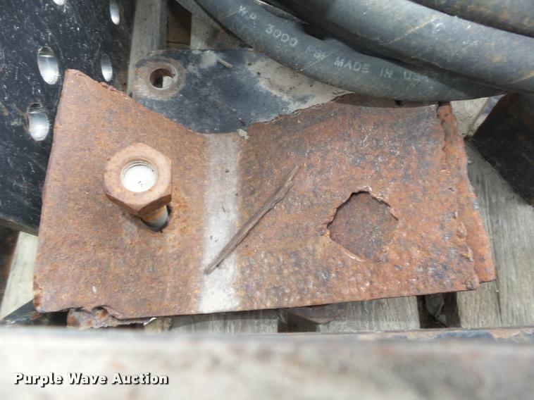 image for item AU9572 Westendorf loader mounting bracket