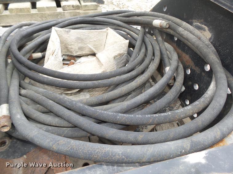 image for item AU9572 Westendorf loader mounting bracket