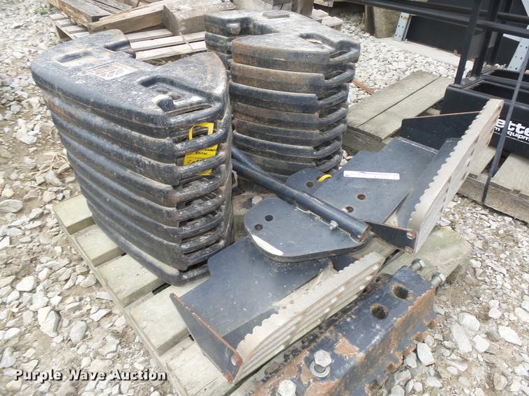 image for item AU9573 New Holland front weights