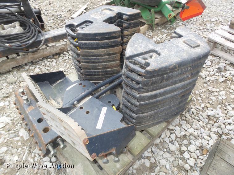 image for item AU9573 New Holland front weights