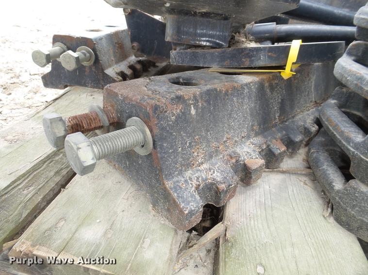 image for item AU9573 New Holland front weights