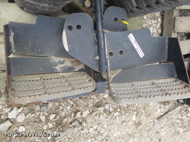image for item AU9573 New Holland front weights