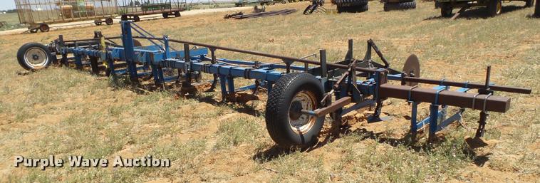 image for item BJ9253 Cultivator with knifing attachment