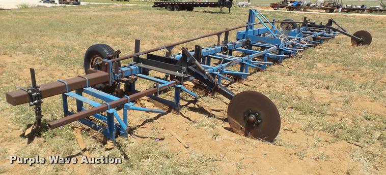 image for item BJ9253 Cultivator with knifing attachment