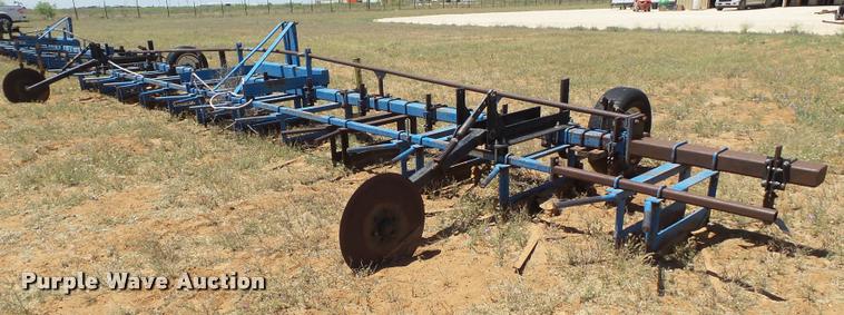image for item BJ9253 Cultivator with knifing attachment
