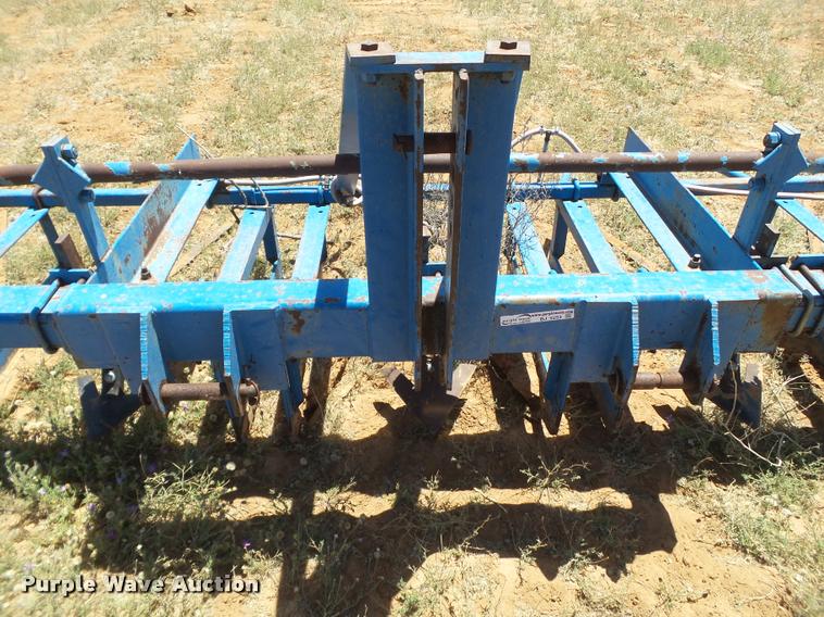 image for item BJ9253 Cultivator with knifing attachment