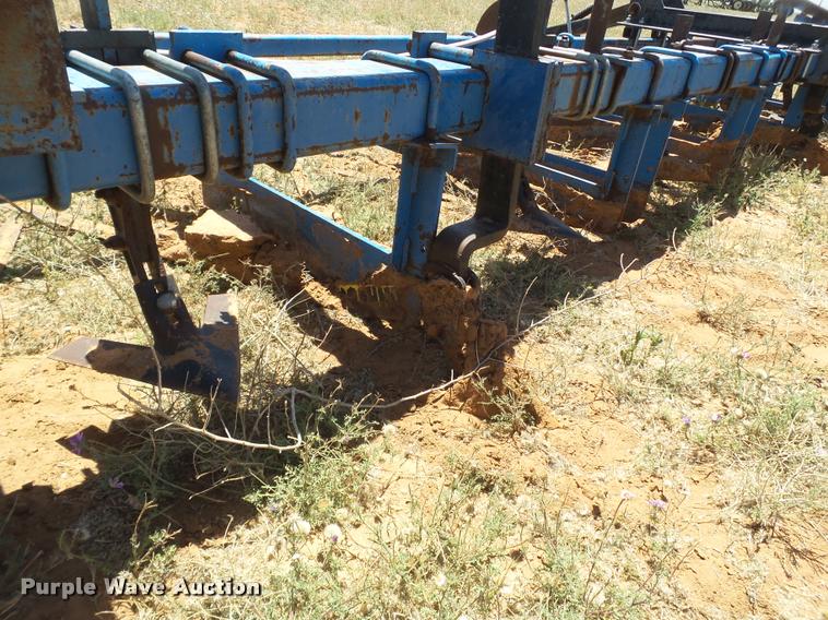 image for item BJ9253 Cultivator with knifing attachment