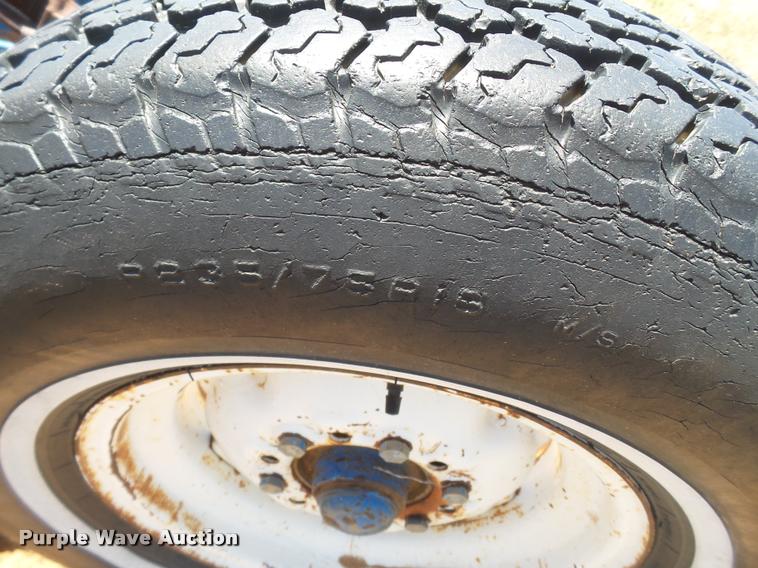 image for item BJ9253 Cultivator with knifing attachment