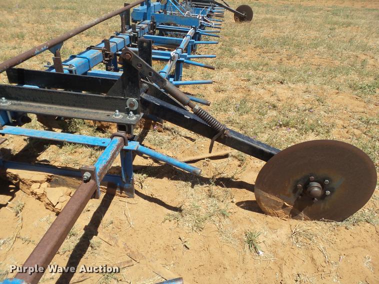 image for item BJ9253 Cultivator with knifing attachment