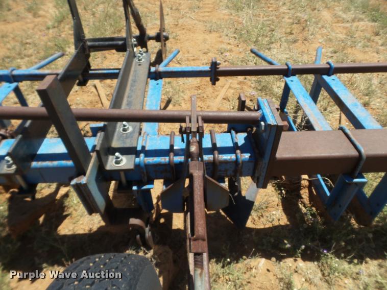 image for item BJ9253 Cultivator with knifing attachment