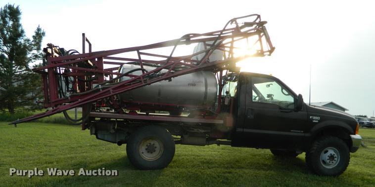 image for item BK9259 2000 Ford F350 Super Duty XLT applicator truck