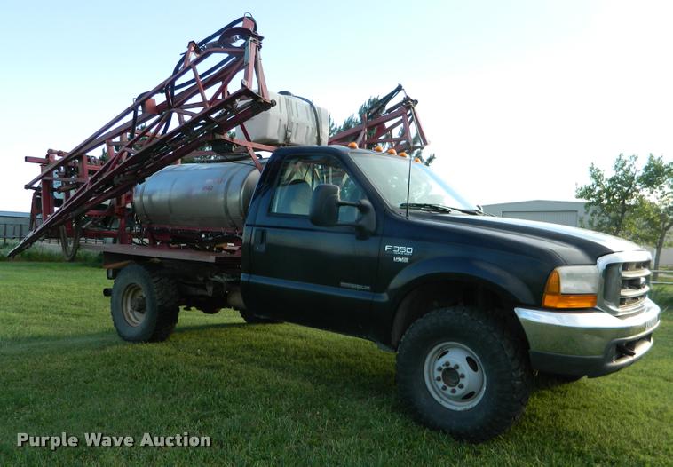 image for item BK9259 2000 Ford F350 Super Duty XLT applicator truck