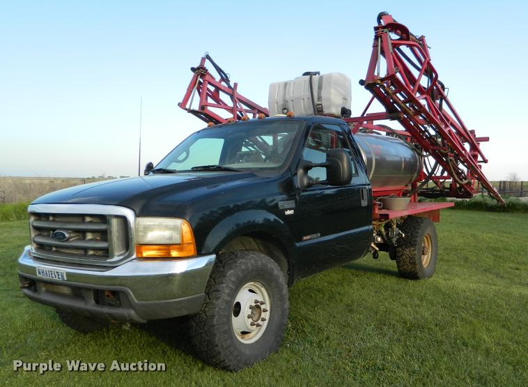 image for item BK9259 2000 Ford F350 Super Duty XLT applicator truck