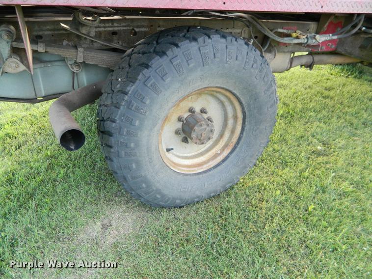 image for item BK9259 2000 Ford F350 Super Duty XLT applicator truck