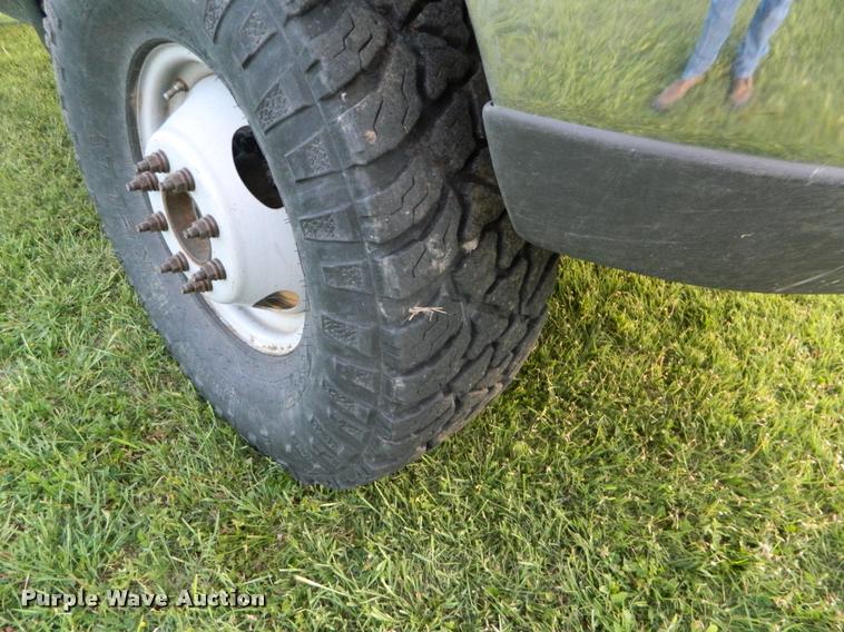 image for item BK9259 2000 Ford F350 Super Duty XLT applicator truck