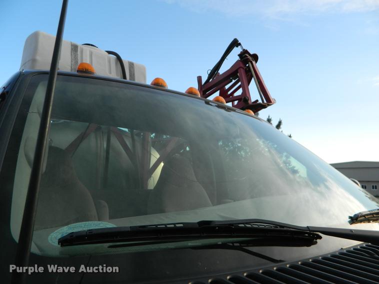 image for item BK9259 2000 Ford F350 Super Duty XLT applicator truck