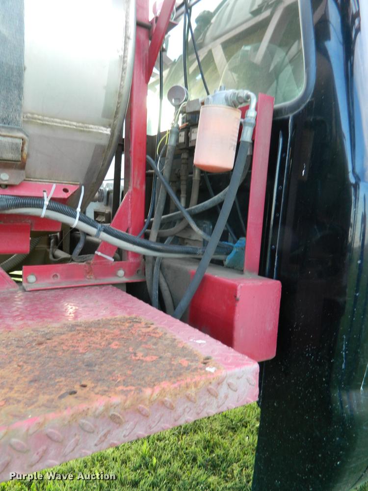 image for item BK9259 2000 Ford F350 Super Duty XLT applicator truck