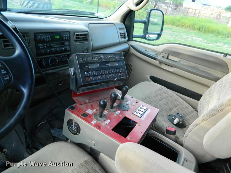 image for item BK9259 2000 Ford F350 Super Duty XLT applicator truck