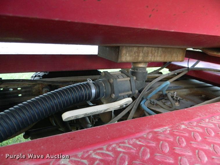 image for item BK9259 2000 Ford F350 Super Duty XLT applicator truck