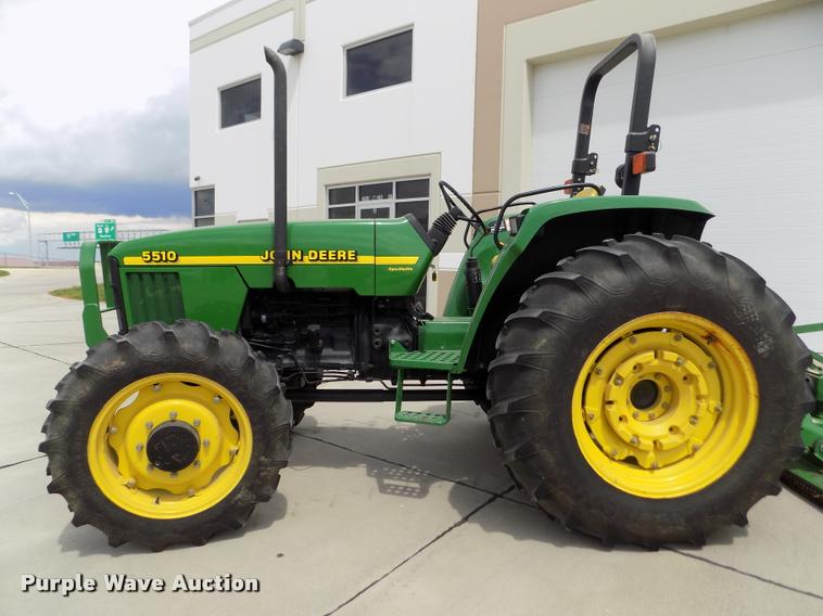 image for item DA0691 1998 John Deere 5510 MFWD tractor