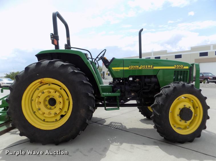 image for item DA0691 1998 John Deere 5510 MFWD tractor