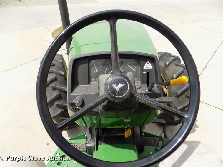 image for item DA0691 1998 John Deere 5510 MFWD tractor