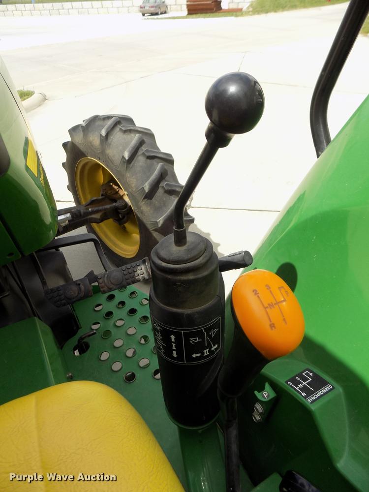 image for item DA0691 1998 John Deere 5510 MFWD tractor