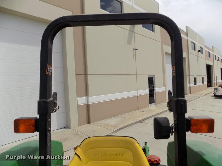 image for item DA0691 1998 John Deere 5510 MFWD tractor