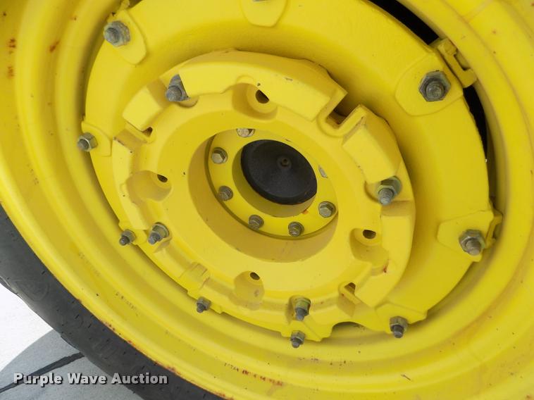 image for item DA0691 1998 John Deere 5510 MFWD tractor