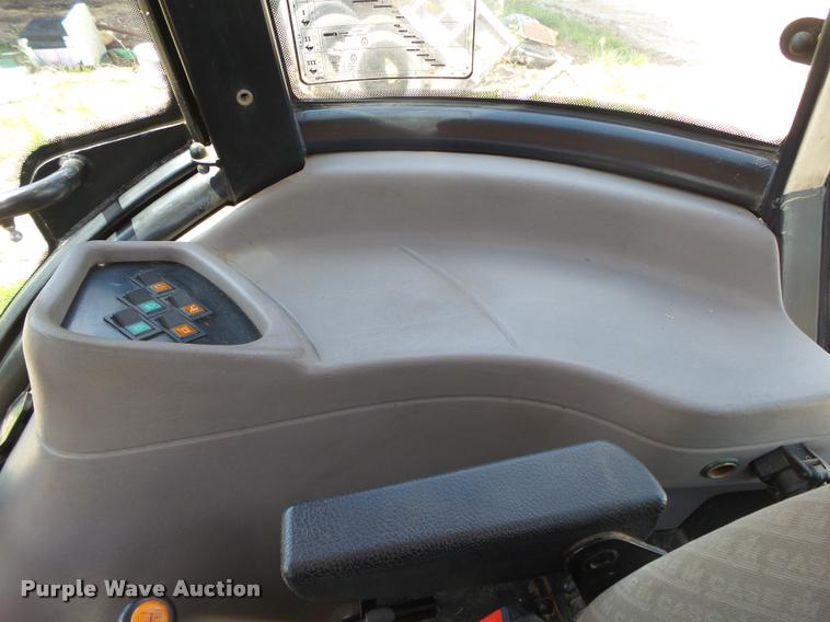 image for item DA2671 2004 Case IH JX95 MFWD tractor