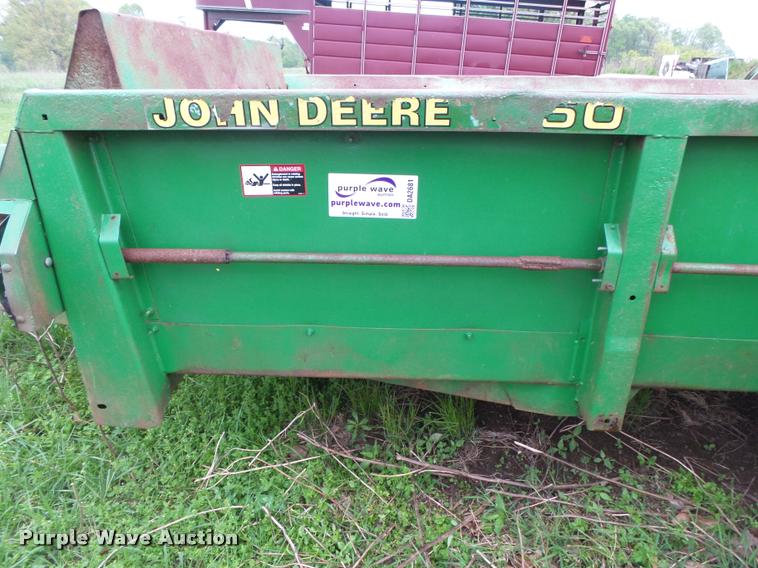 image for item DA2681 John Deere 450 manure spreader