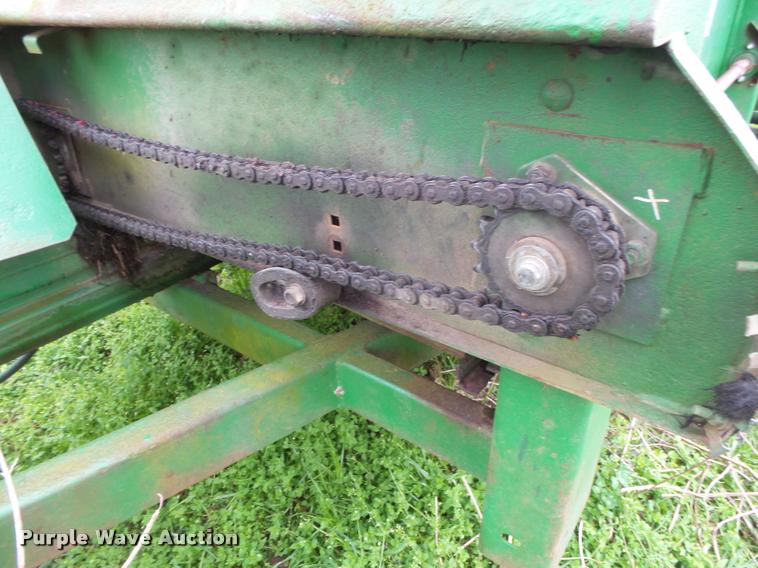 image for item DA2681 John Deere 450 manure spreader