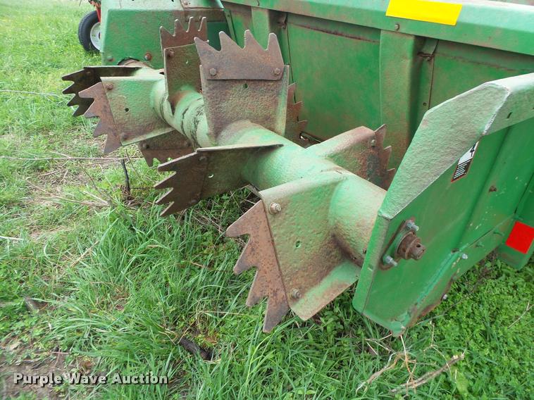 image for item DA2681 John Deere 450 manure spreader