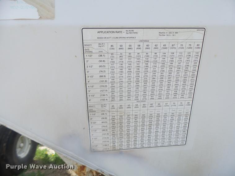 image for item DA3471 Willmar Super 600 fertilizer spreader