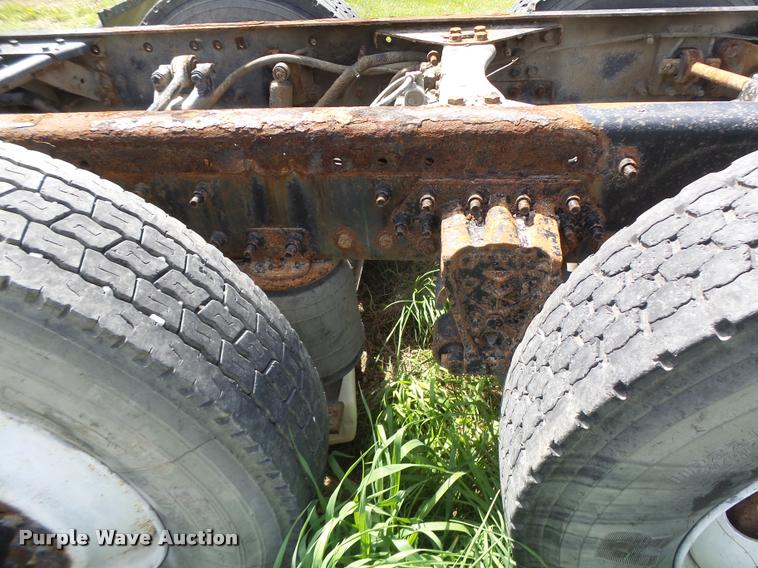 image for item DA3476 1998 Volvo WCA truck cab and chassis