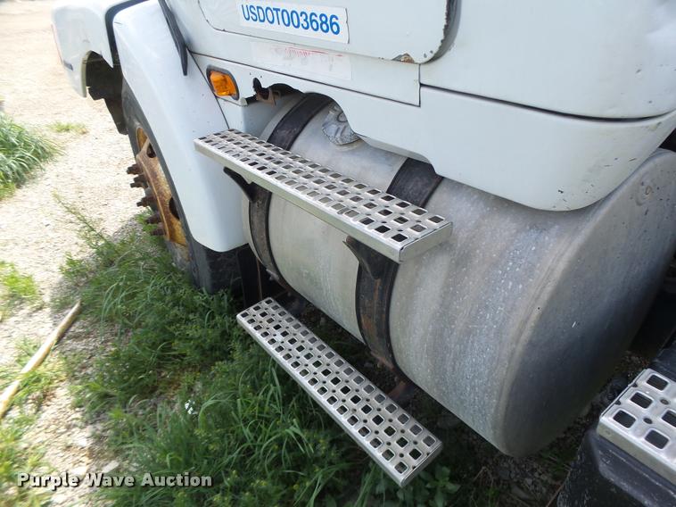 image for item DA3476 1998 Volvo WCA truck cab and chassis