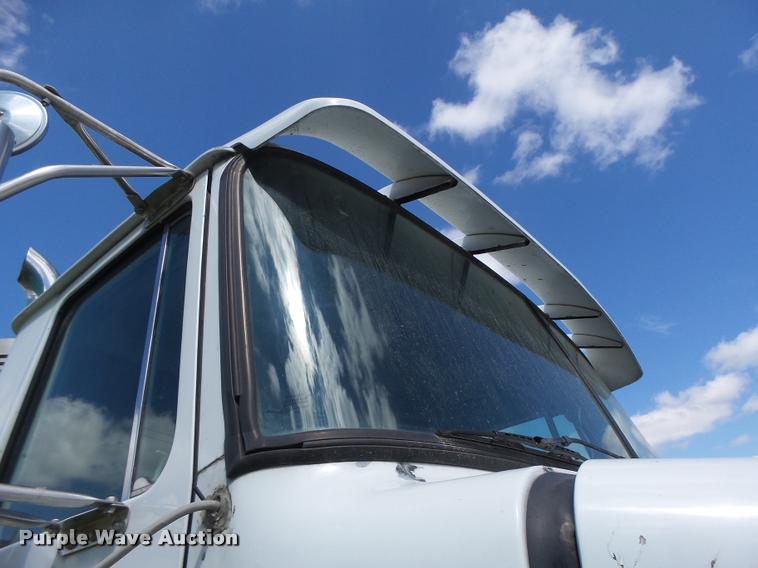 image for item DA3476 1998 Volvo WCA truck cab and chassis