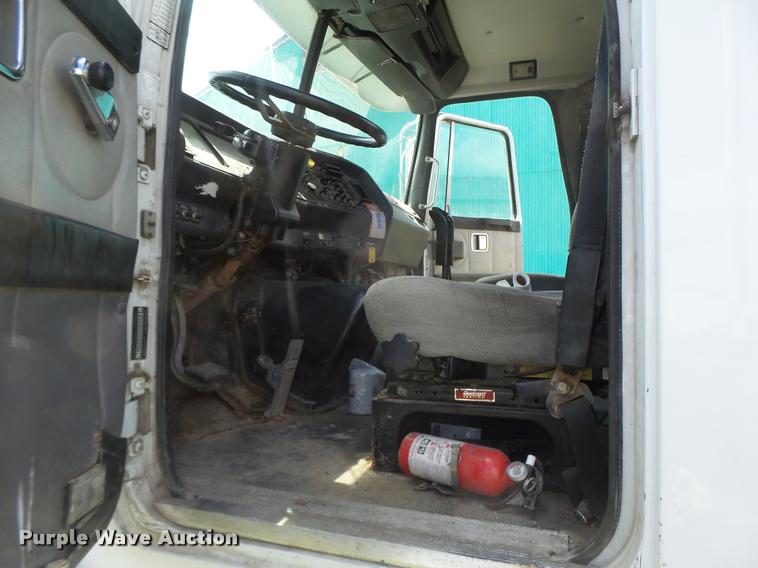 image for item DA3476 1998 Volvo WCA truck cab and chassis