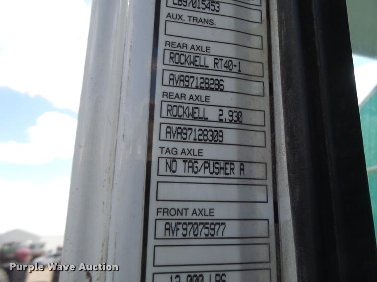 image for item DA3476 1998 Volvo WCA truck cab and chassis